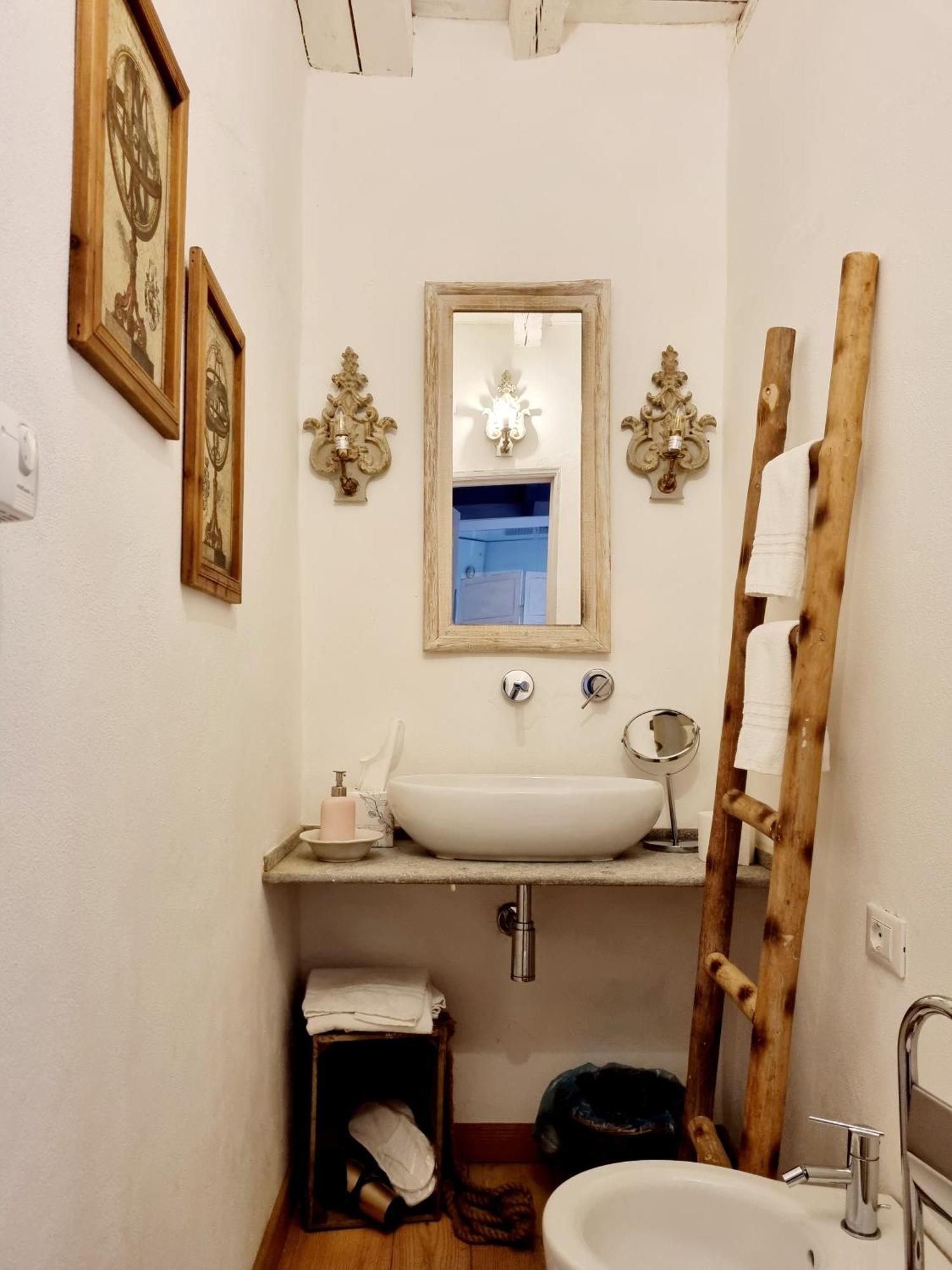 Bed and Breakfast Le Stanze Del Cardinale Pavia Exterior foto