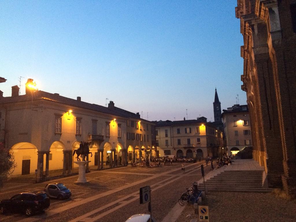 Bed and Breakfast Le Stanze Del Cardinale Pavia Exterior foto